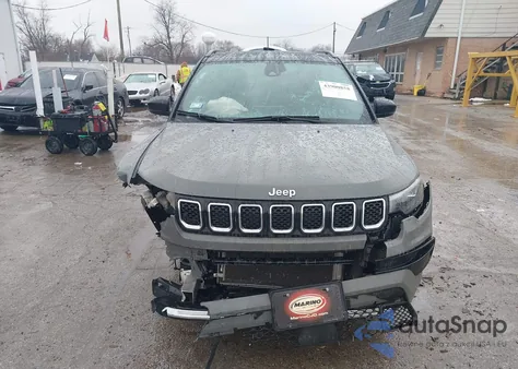 2023 Jeep Compass Limited 4X4 z USA, uszkodzony, nr VIN 3C4NJDCN5PT536599